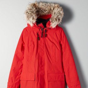 LIKE NEW! Aritzia Tna Goose-down parka